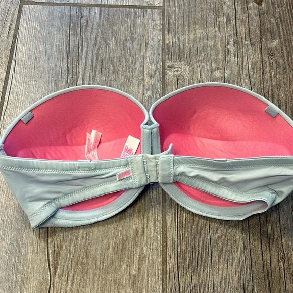 PINK Victoria’s Secret where everywhere multiway push-up strapless bra 32DD - Picture 2 of 4